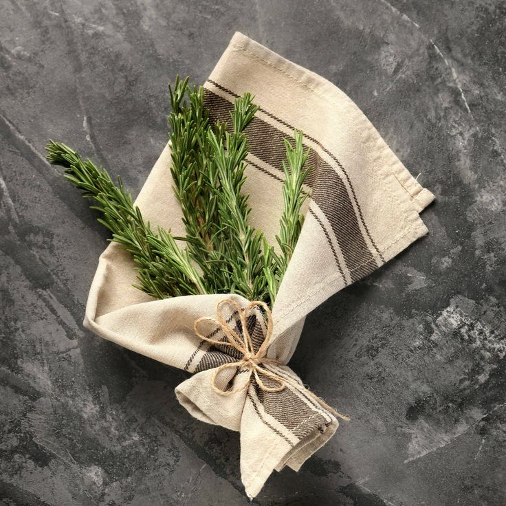 Ręcznik Papierowy i Zioła: Długotrwała Świeżość Ziół